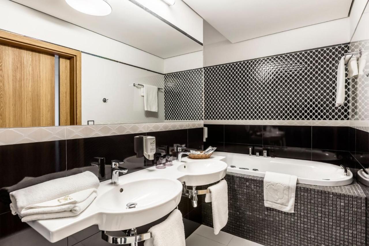 Mercure Wiazowna Brant מראה חיצוני תמונה
